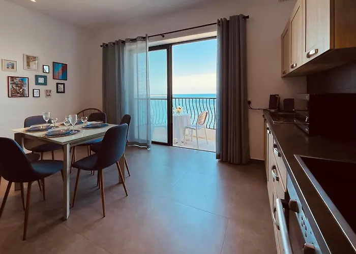 Апартаменты Seeyou Bormio Сент-Полс-Бей